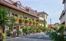 Hotel Garni Sonnenhof 3*